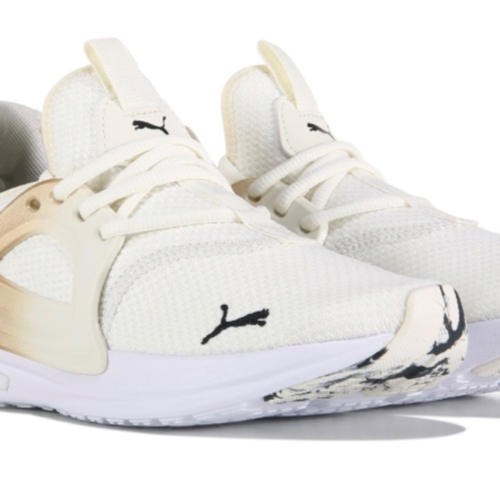 Women's Puma Sneaker